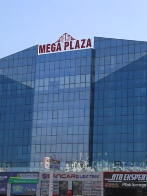 Mega Plaza